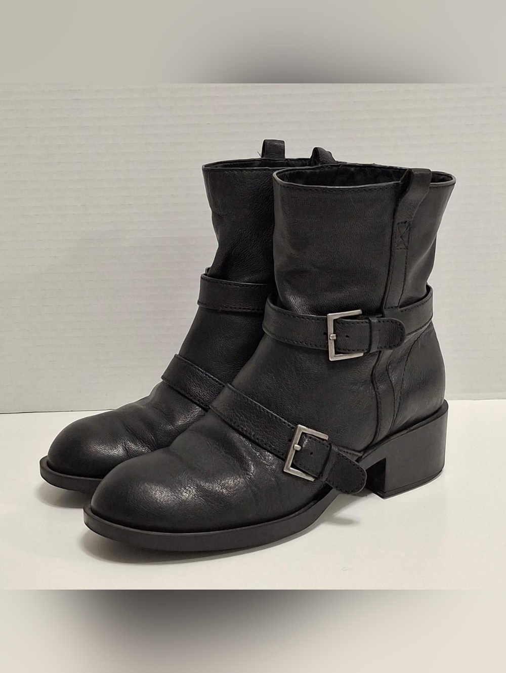 Cole Haan Fabrizia Womens Size 7. 5B Buckle Moto Pull On Black Ankle Boots